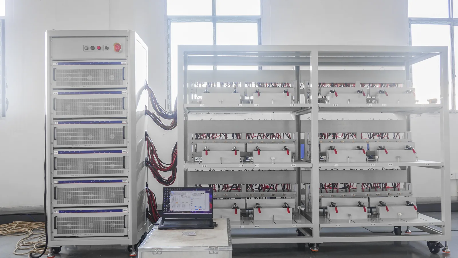 Battery cell capacity testing equipment